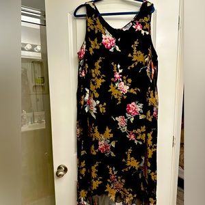 Beautiful vintage dress never worn tag still on it.